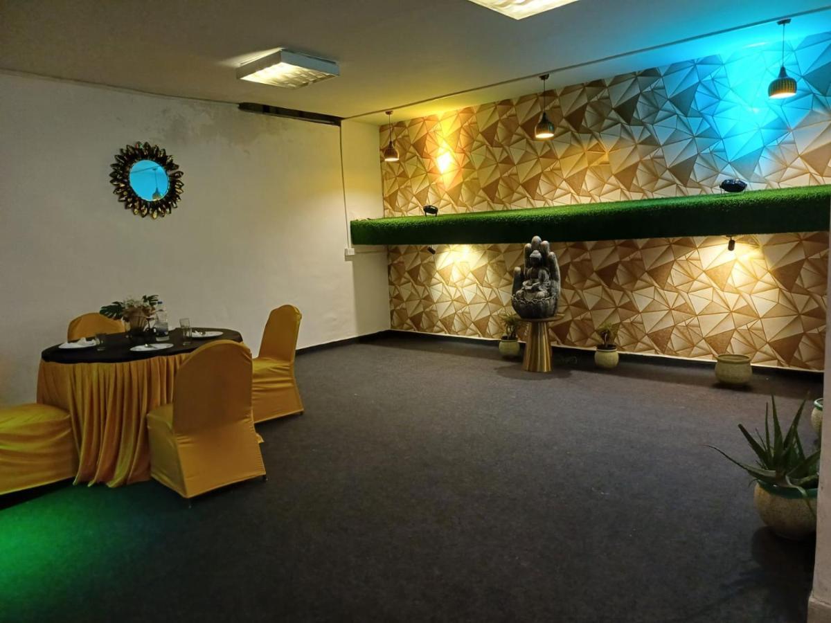 Hotel Elite Sector 45 I Gurgaon Central I Couple Friendly Bagian luar foto