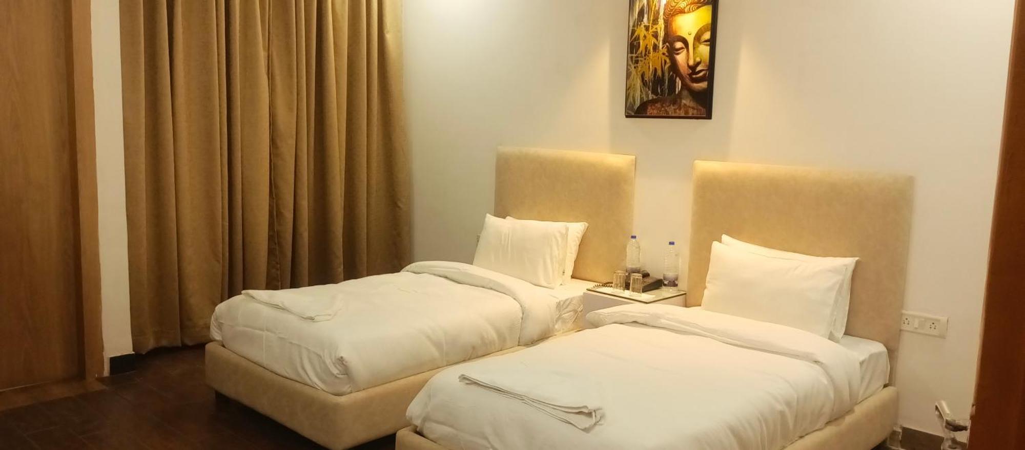 Hotel Elite Sector 45 I Gurgaon Central I Couple Friendly Bagian luar foto
