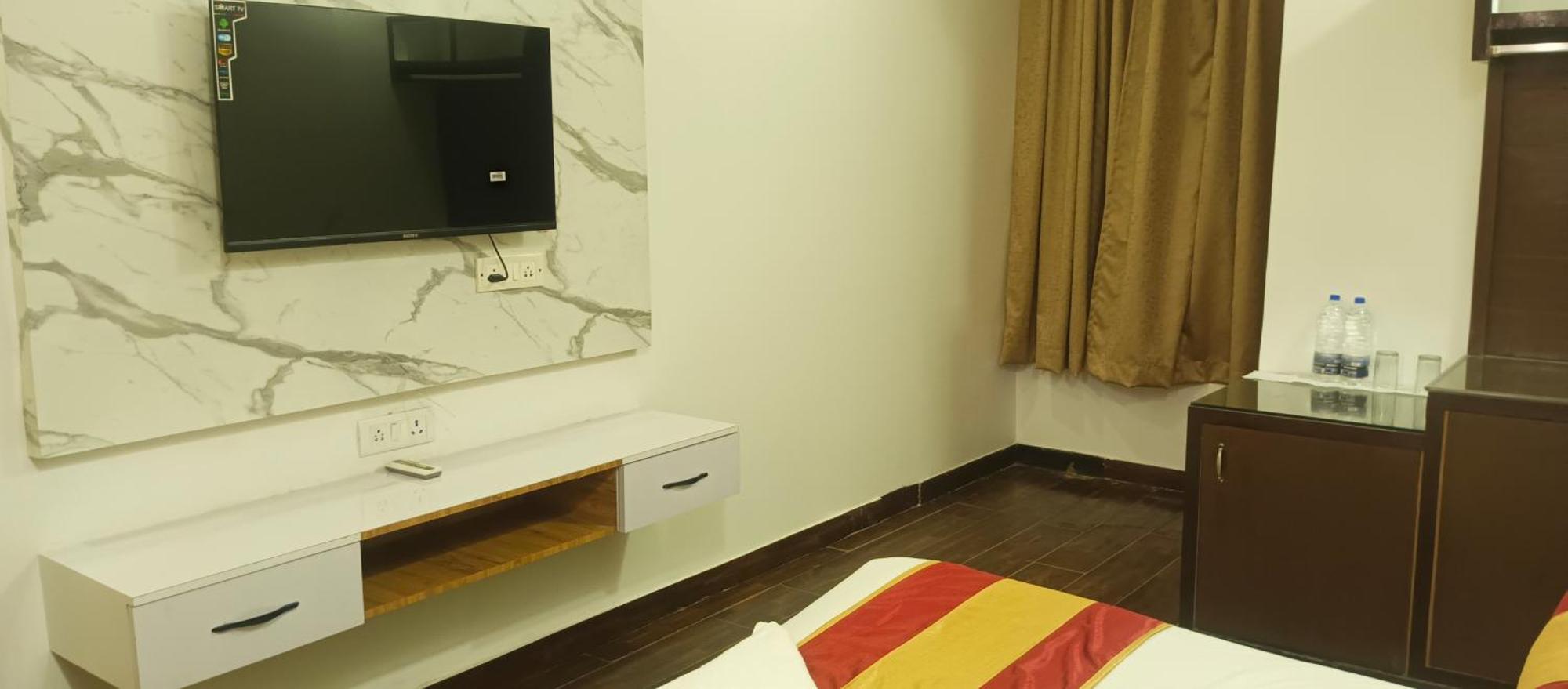 Hotel Elite Sector 45 I Gurgaon Central I Couple Friendly Bagian luar foto