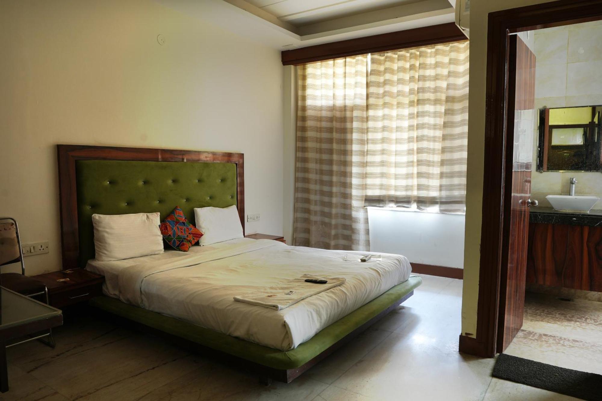 Hotel Elite Sector 45 I Gurgaon Central I Couple Friendly Bagian luar foto