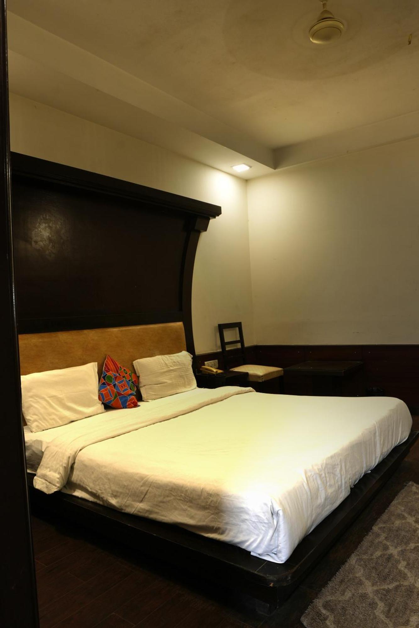 Hotel Elite Sector 45 I Gurgaon Central I Couple Friendly Bagian luar foto