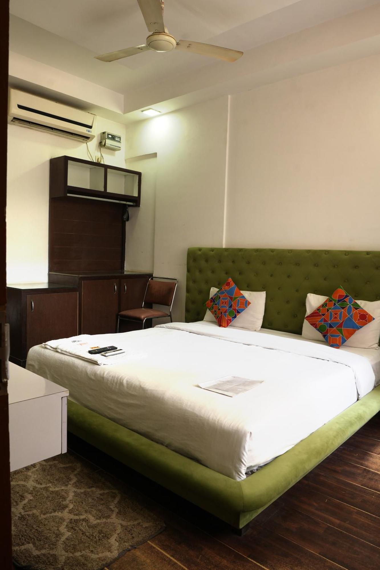 Hotel Elite Sector 45 I Gurgaon Central I Couple Friendly Bagian luar foto