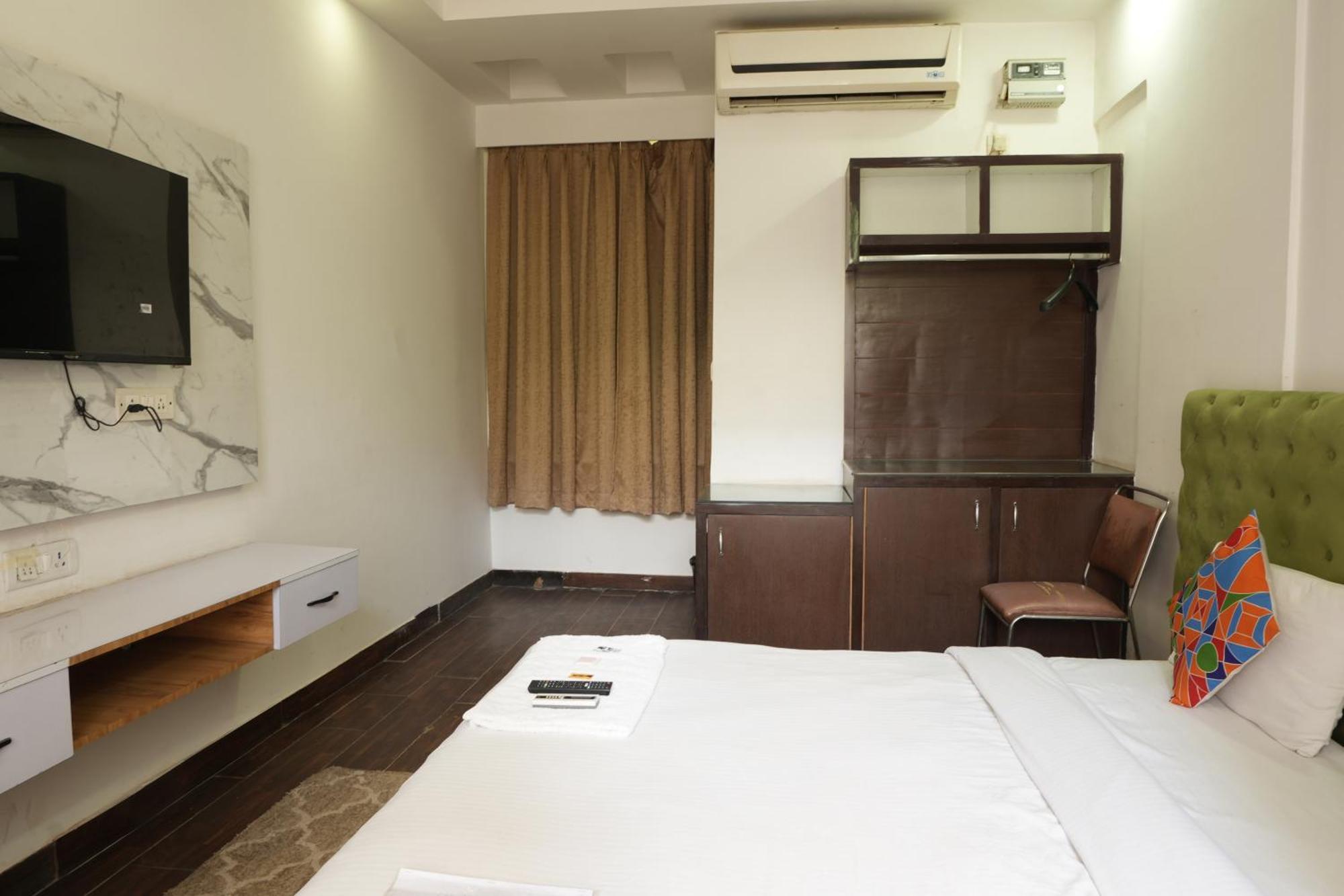 Hotel Elite Sector 45 I Gurgaon Central I Couple Friendly Bagian luar foto