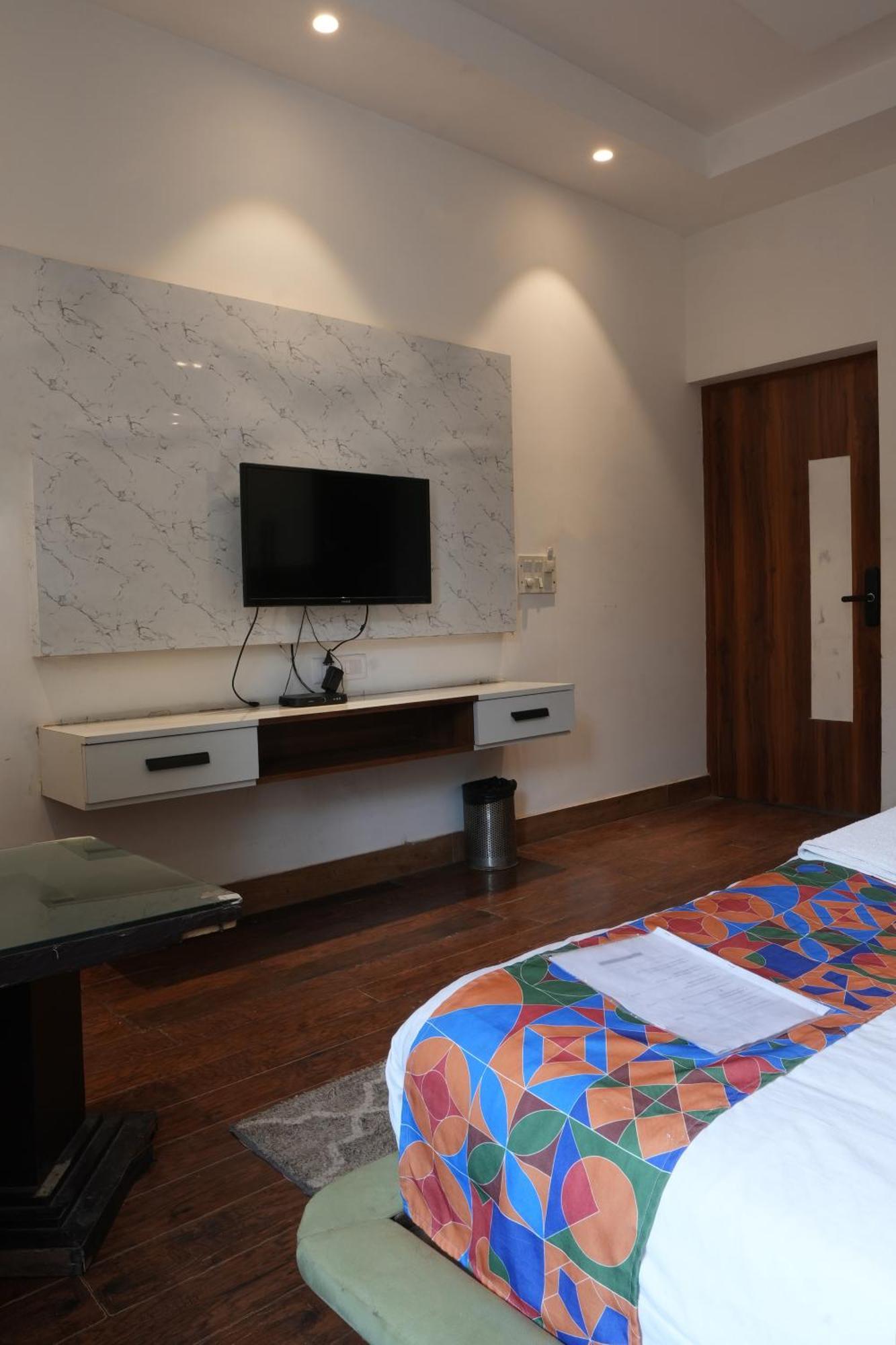 Hotel Elite Sector 45 I Gurgaon Central I Couple Friendly Bagian luar foto