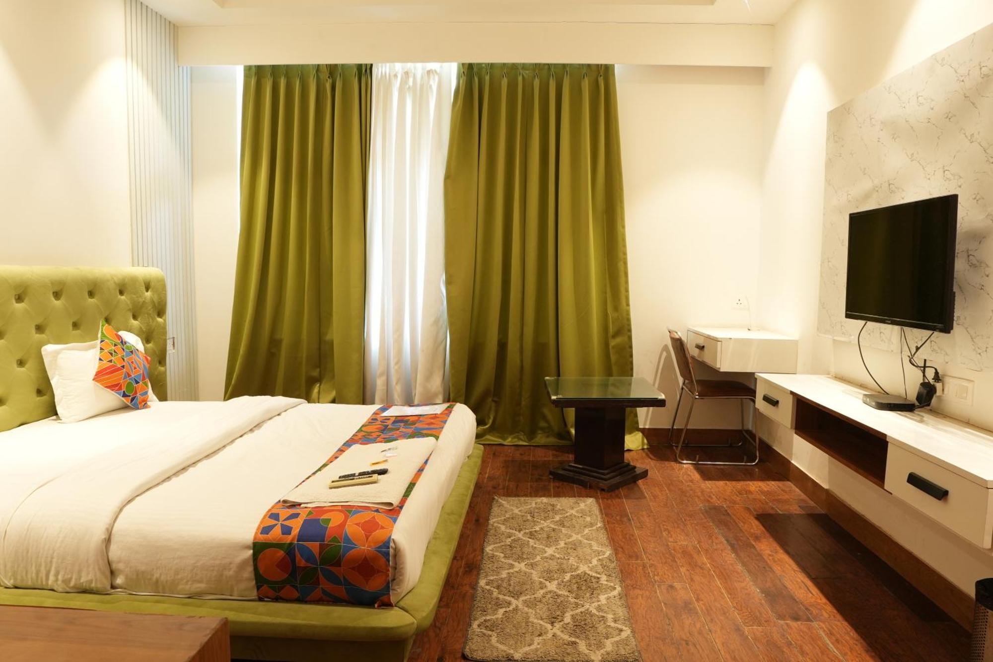 Hotel Elite Sector 45 I Gurgaon Central I Couple Friendly Bagian luar foto