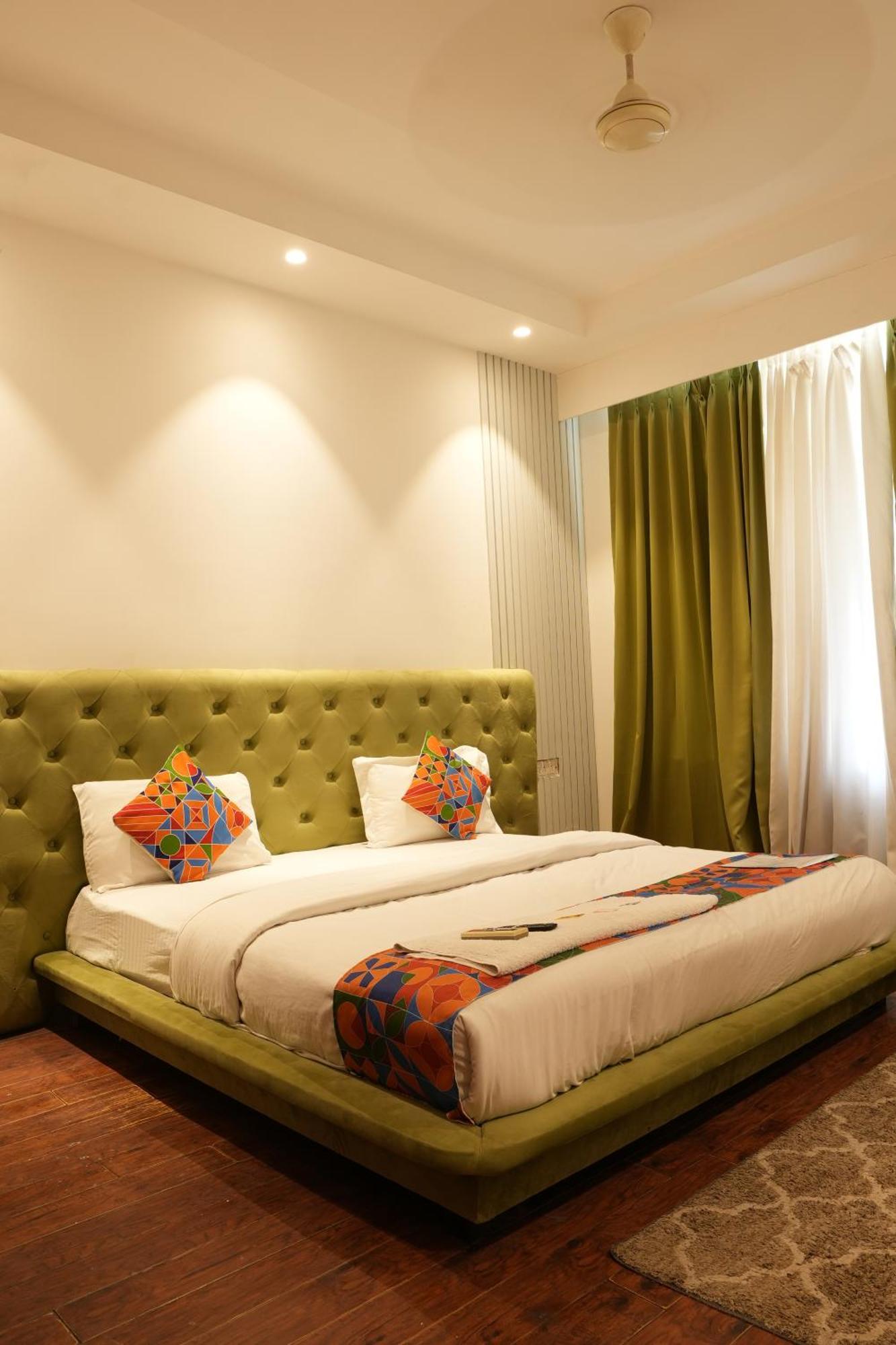 Hotel Elite Sector 45 I Gurgaon Central I Couple Friendly Bagian luar foto